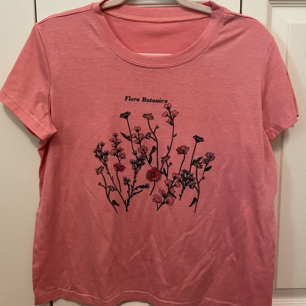 Pink flora botanical graphic T-shirt